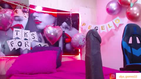 Snapshot of alya_gomez chatting on February 19, 8:31 pm online show from February 19, 8:31 pm