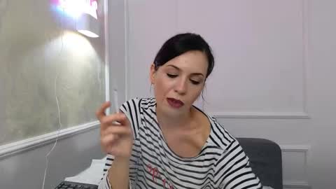 alyarei online show from October 18, 5:57 pm