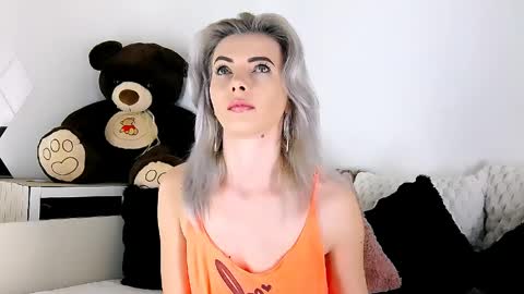 aly online show from March 26, 8:53 am