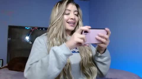 alyce__ online show from February 17, 3:47 am