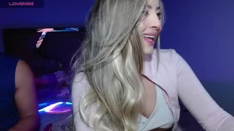 alyce__ online show from March 3, 5:02 am