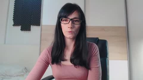 Snapshot of alycetn chatting on May 16, 11:20 am Alice online show from May 16, 11:20 am