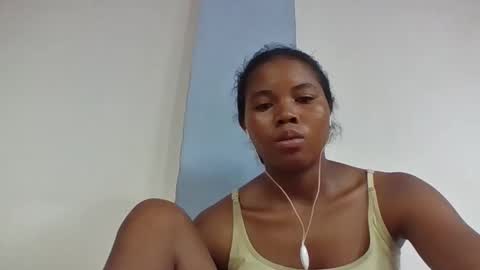 alydie7 online show from April 19, 3:33 pm