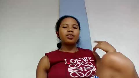 Snapshot of alydie7 chatting on June 8, 4:18 pm alydie7 online show from June 8, 4:18 pm