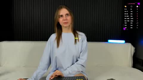 Alena online show from February 5, 2:33 pm