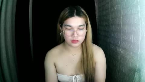 ALYONAAA online show from October 8, 5:32 pm