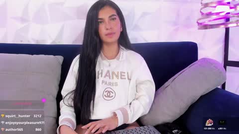 sopie online show from February 8, 9:13 am