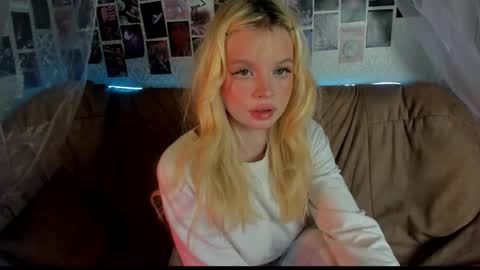 Alysa   7GMT  online show from March 13, 10:38 pm