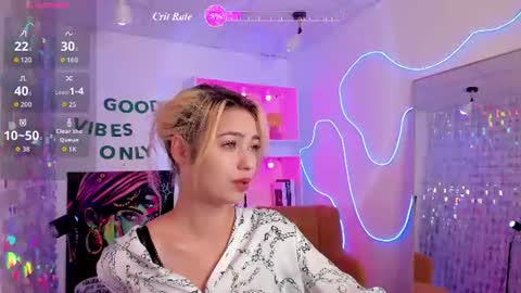 Snapshot of alysiasun chatting on August 10, 6:06 am Alysia online show from August 10, 6:06 am