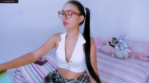 Snapshot of alyson0001 chatting on October 2, 7:54 pm allyson online show from October 2, 7:54 pm
