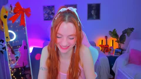 alyssa_smitt online show from January 27, 2:20 am