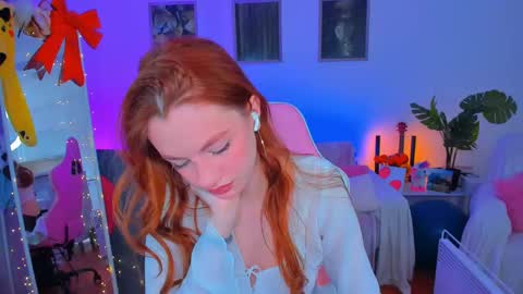 alyssa_smitt online show from February 23, 7:33 am