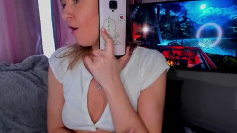Snapshot of alyssensual chatting on March 7, 8:56 am Alyssa I will be online December 2 at 2000 UTC online show from March 7, 8:56 am