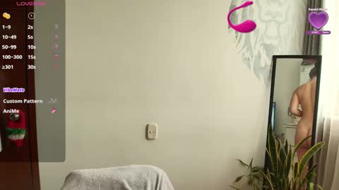 Snapshot of alyssia_wolds_1 chatting on September 25, 11:58 am alyssia wolds online show from September 25, 11:58 am