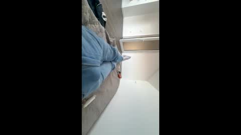 Snapshot of alzuhki chatting on November 2, 2:08 pm alzuhki online show from November 2, 2:08 pm