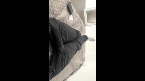 Snapshot of alzuhki chatting on November 4, 10:58 am alzuhki online show from November 4, 10:58 am