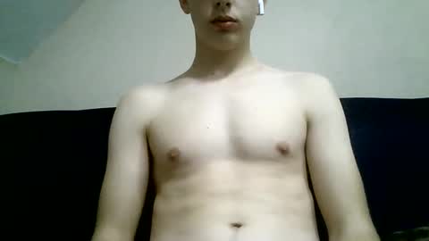 Snapshot of alzuhki975150 chatting on March 3, 11:43 pm alzuhki975150 online show from March 3, 11:43 pm