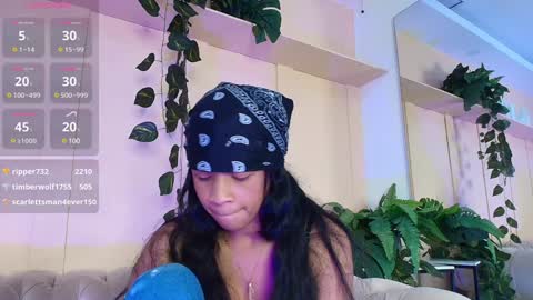 Snapshot of amaia_baez chatting on December 18, 1:48 am AMAIA online show from December 18, 1:48 am