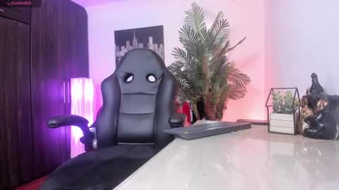 anny online show from February 10, 2:30 am