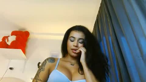 Amaia Fox online show from April 20, 10:55 pm