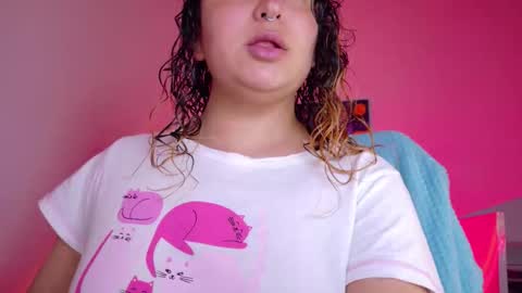 Amalia Im Back See you soon this January 7 at 10 pm Colombia time online show from March 14, 11:54 pm