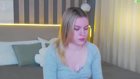 Snapshot of amaliabell chatting on May 31, 1:07 pm Amalia online show from May 31, 1:07 pm