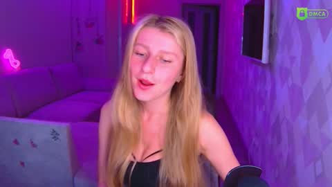 Amalia online show from November 9, 1:42 pm