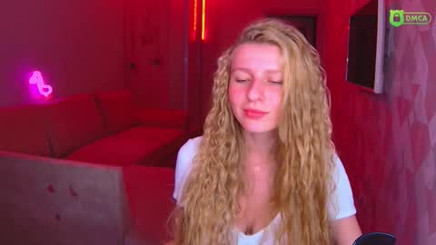 Amalia online show from November 28, 3:25 pm