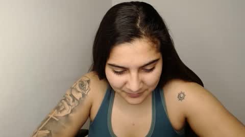 The queen of the biceps  online show from February 3, 8:57 pm