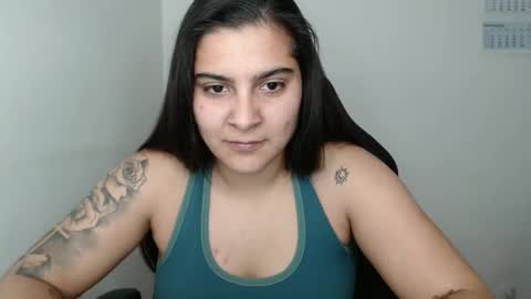 The queen of the biceps  online show from March 7, 8:44 pm