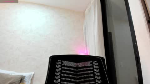 Luisa online show from February 6, 2:00 am