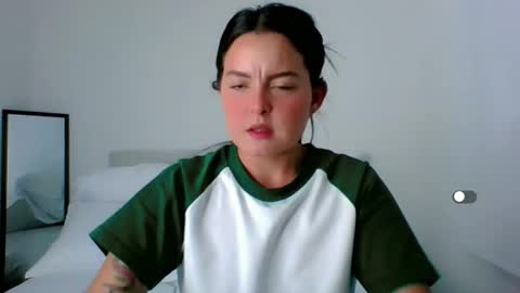 Snapshot of amanda_callum_ chatting on February 11, 11:33 pm Katha online show from February 11, 11:33 pm