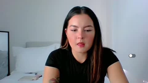 Snapshot of amanda_callum_ chatting on March 1, 5:16 pm Katha online show from March 1, 5:16 pm