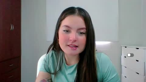Snapshot of amanda_callum_ chatting on November 3, 8:43 pm Katha online show from November 3, 8:43 pm
