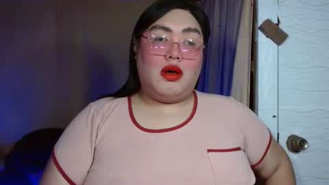 Snapshot of amanda_fetish chatting on October 2, 5:47 am amanda_fetish online show from October 2, 5:47 am