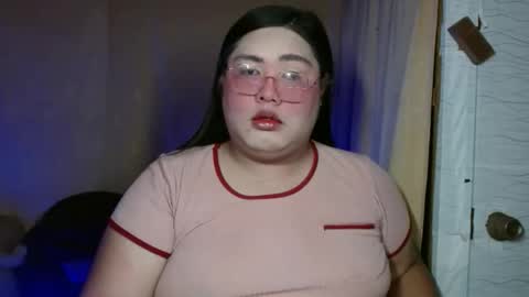Snapshot of amanda_fetish chatting on October 15, 5:29 am amanda_fetish online show from October 15, 5:29 am