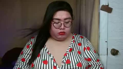 Snapshot of amanda_fetish chatting on December 17, 2:17 am amanda_fetish online show from December 17, 2:17 am