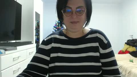 Anda .. online show from December 14, 10:03 pm