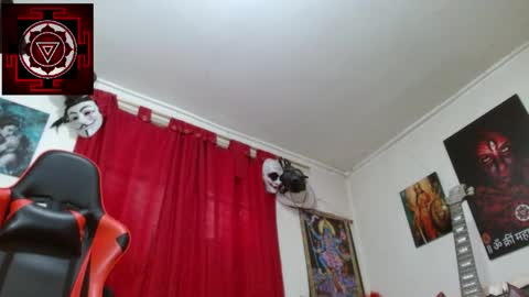 Amanda Valeska online show from April 17, 6:11 pm