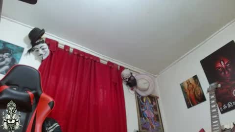 Snapshot of amanda_valeska chatting on July 16, 6:14 pm Amanda Valeska online show from July 16, 6:14 pm