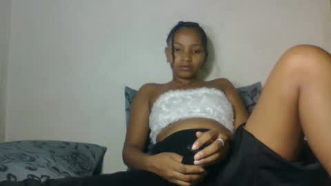 amandaaa25 online show from September 28, 12:43 pm