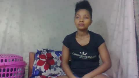 amandaaa25 online show from October 4, 6:44 am