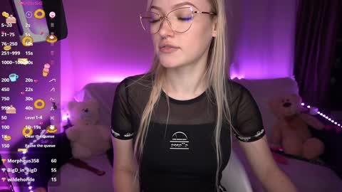 Snapshot of amandaafire chatting on December 14, 5:36 pm Amanda online show from December 14, 5:36 pm