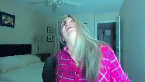 Amanda online show from February 18, 7:48 am