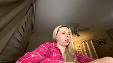 Amanda online show from April 8, 3:28 am