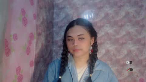 Snapshot of amandaxxx02 chatting on August 9, 3:17 pm manda online show from August 9, 3:17 pm