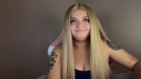 Amandha online show from January 23, 6:45 pm