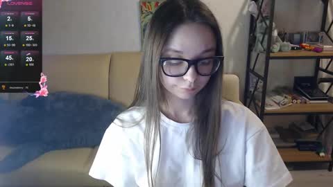 Snapshot of amaneli chatting on December 3, 2:38 pm Mila online show from December 3, 2:38 pm