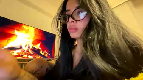  Ama  online show from March 10, 12:37 am