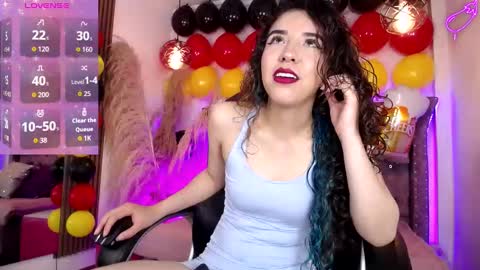 amara_davis1 online show from September 22, 11:56 am